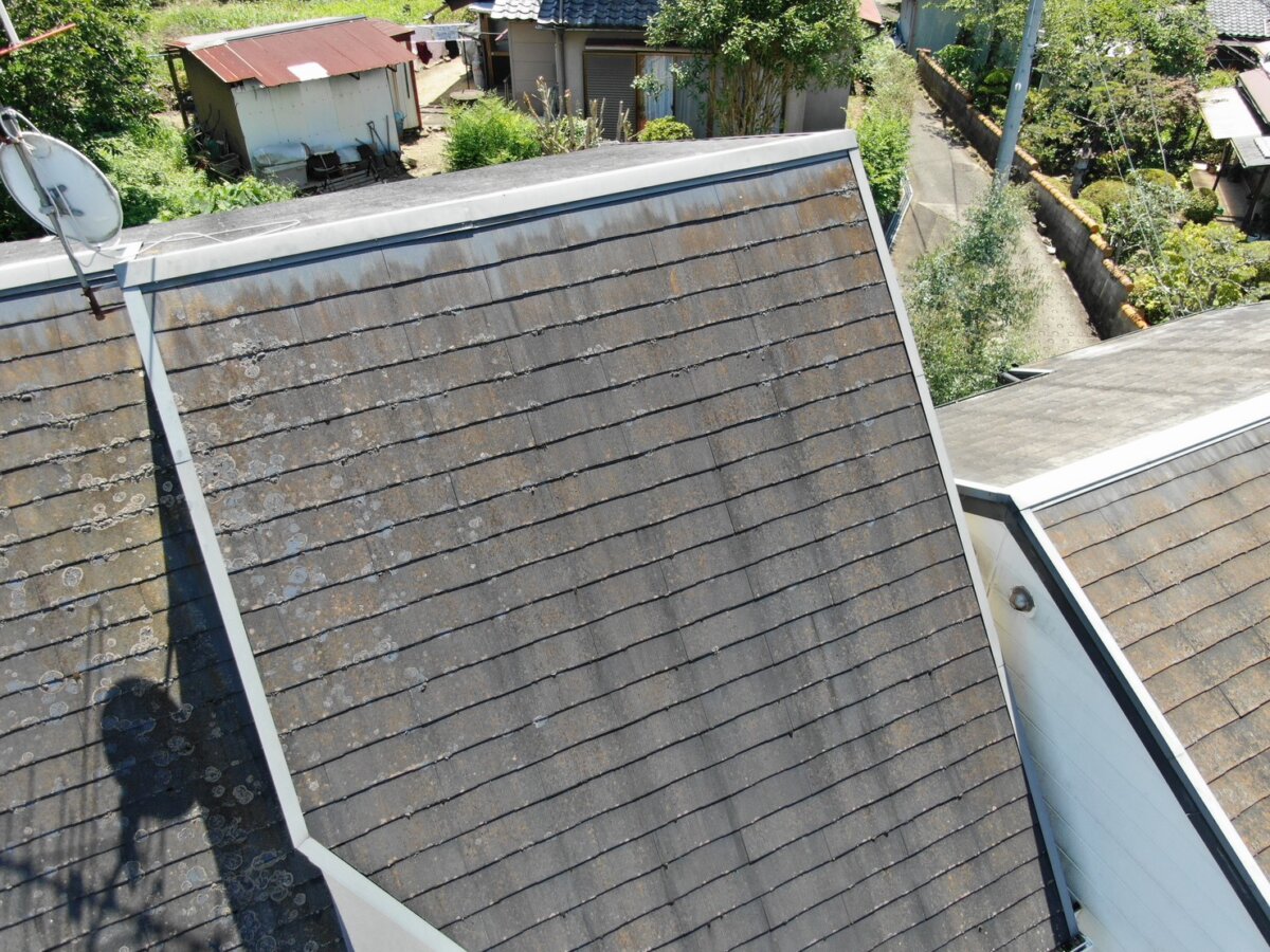 屋根　全体塗膜の劣化